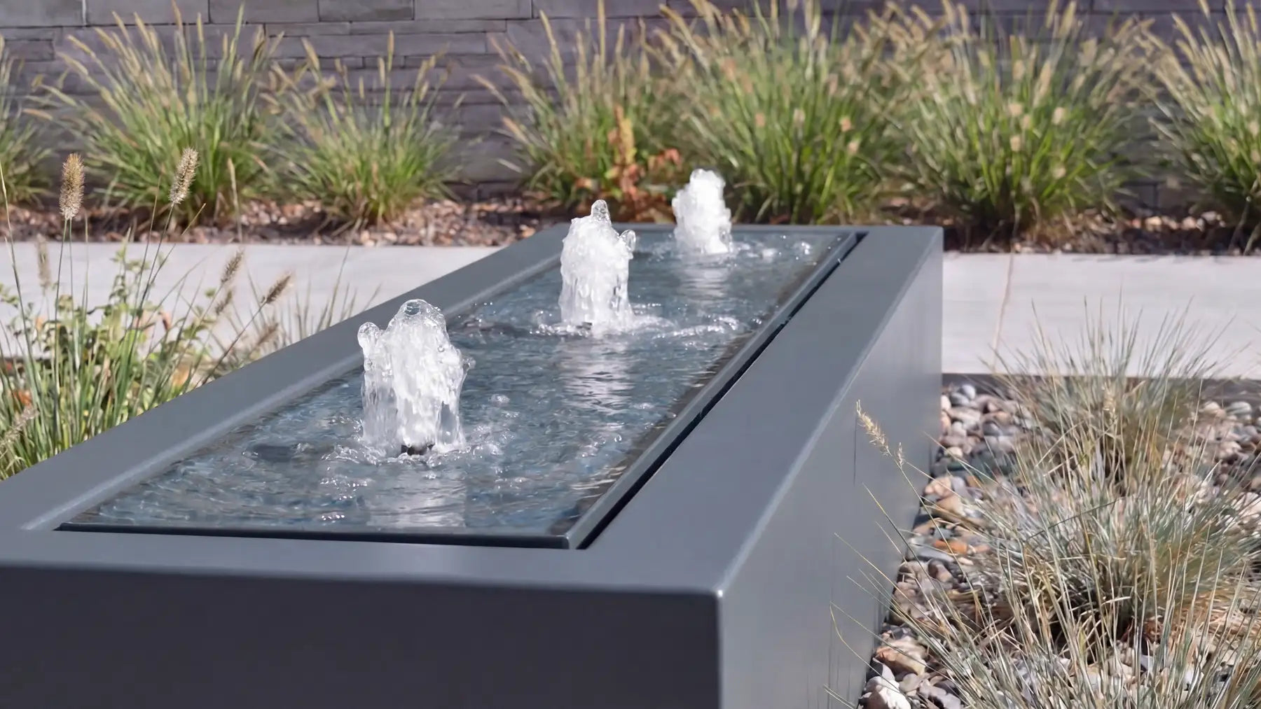 Wassertische aus Aluminium