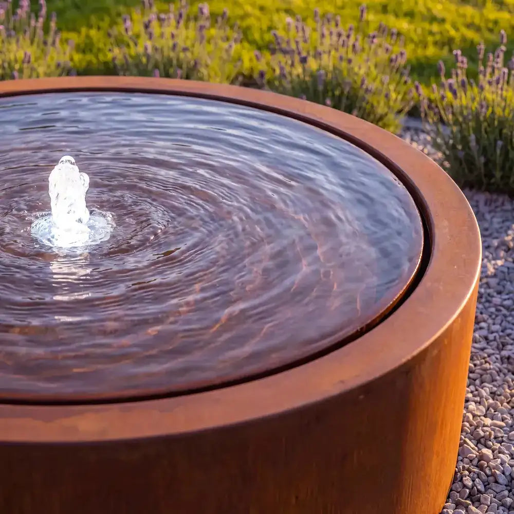 Wassertisch Rivo-Rund aus Cortenstahl