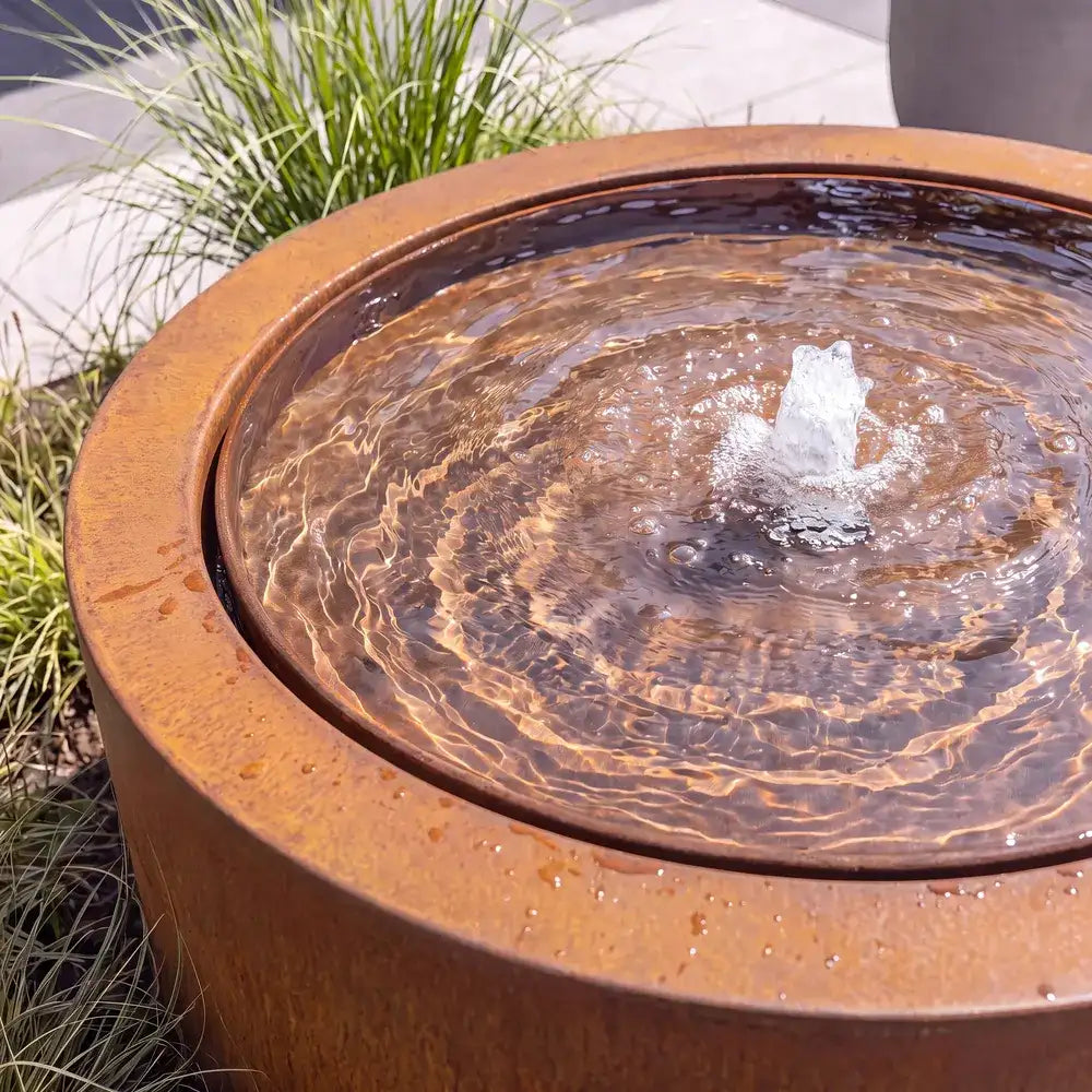 Wassertisch Rivo-Rund aus Cortenstahl