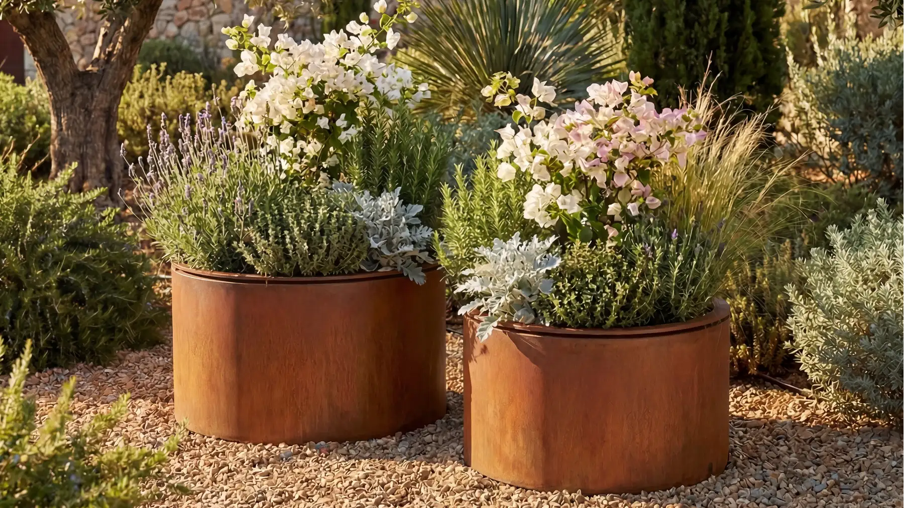 Pflanzkübel aus Metall