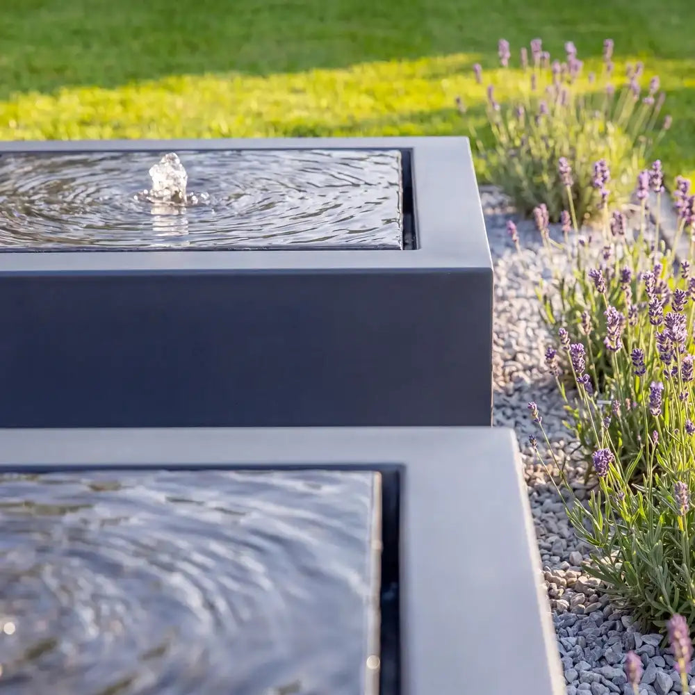 Wassertisch Rivo-Quadratisch aus Aluminium
