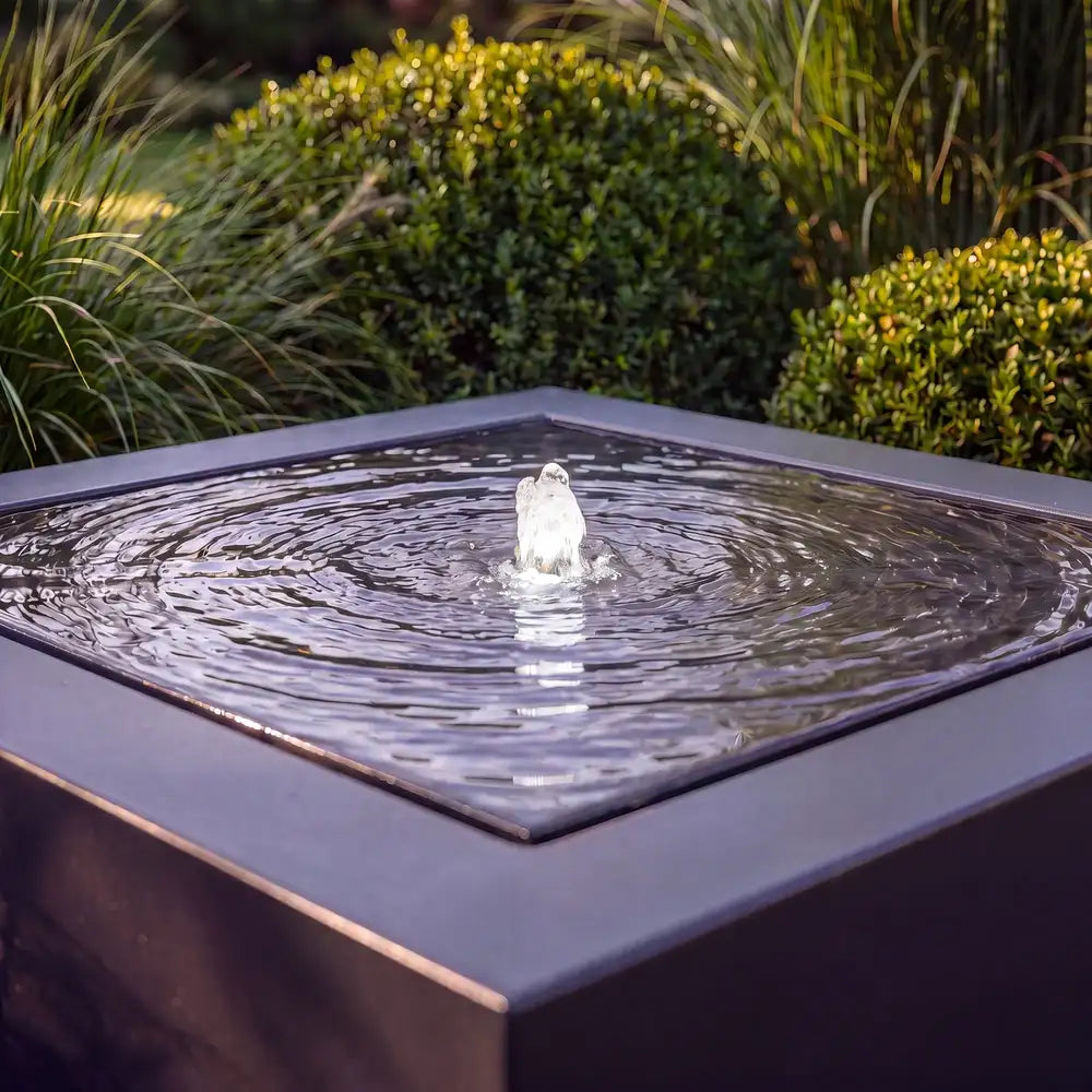 Wassertisch Rivo-Quadratisch aus Aluminium