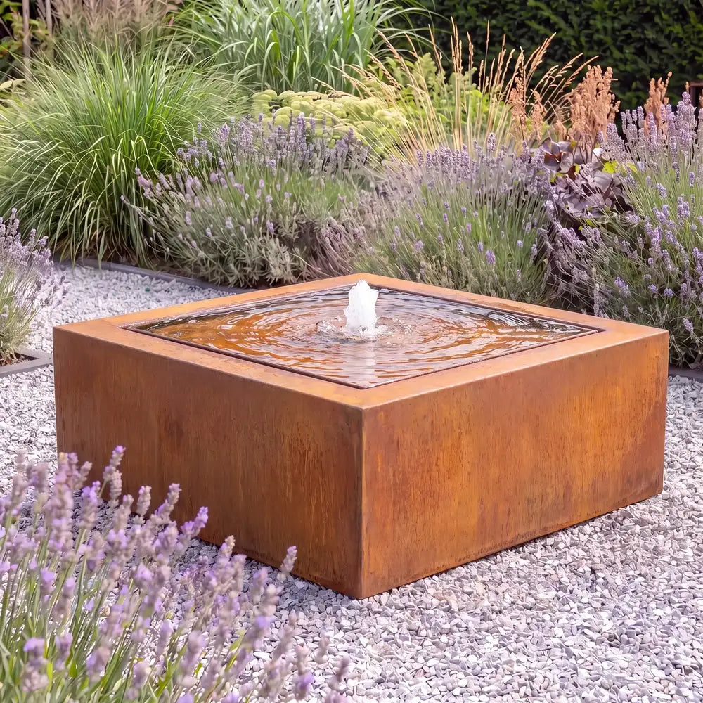 Wassertisch Rivo-Quadratisch aus Cortenstahl