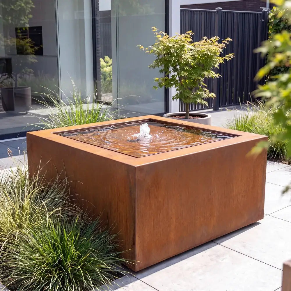 Wassertisch Rivo-Quadratisch aus Cortenstahl